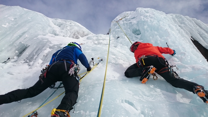 mountain, ice wall, snow, frozen, leisure activity, mountain climbing, icefall, skill, people, two people, ice climbers, ice climbing, conquering adversity