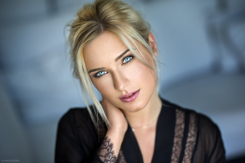 portrait, Lods Franck, lipstick, model, beauty, lips, Eva Mikulski, blonde, mouth, girl, depth of field, blue eyes, face, photo, photographer, 1080P