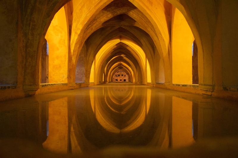 tunnel, reflection, gothic, art, abbey, light, architecture, arch, palace, pool, church, religion, historic, cathedral, cellar, 2K, monastery, indoors