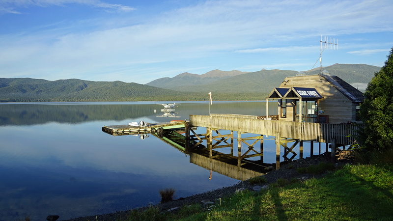 non-urban scene, New Zealand, scenics, wood - Material, mountain, beauty in nature, outdoors, tranquil Scene, cloud - sky, morgenstimmung, blue, lake, Te Anau
