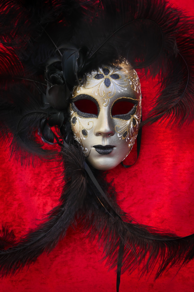 indoors, ornate, costume, venetian mask, 5K, mask - disguise, venetian, black, portrait, one person, festival, carnival - celebration event, red, woman
