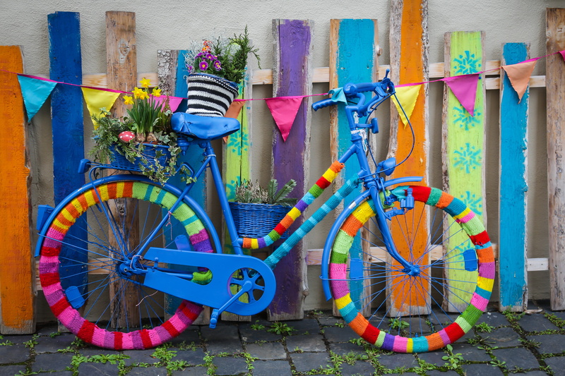 built structure, color, footpath, outdoors, 4K, text, blue, cruiser, sporty, wall, crochet, nature, land vehicle, cycle, city, beach, hand labor, architecture