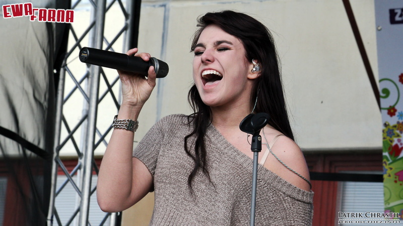 mouth, arts culture and entertainment, young women, communication, technology, microphone, singing, closed eyes, young adult, standing, mouth open, musician