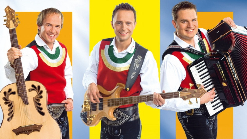 standing, indoors, smile, musician, portrait, string Instrument, guitarist, group of people, teenage boys, caucasian Ethnicity, sound, teenager, performer
