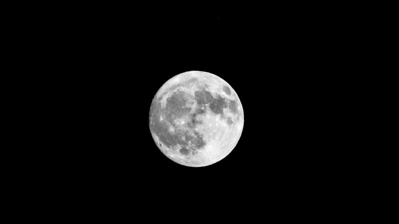 5K, universe, moonlight, outdoors, dark, tranquility, astrology, phases, cosmos, nature, sky, moon, night, low angle view, copy space, scenics - nature