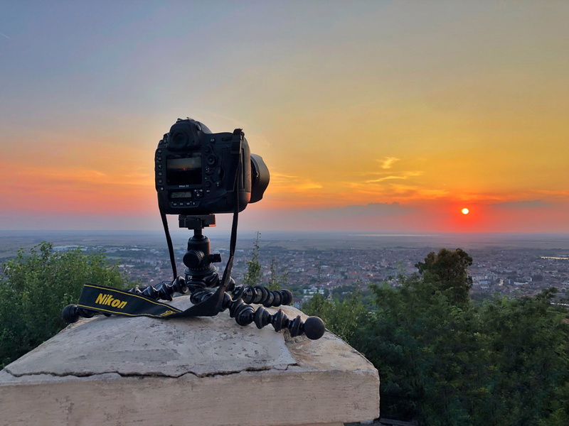 photo, tripod, cloud - sky, beauty in nature, building, serbia, nikond4, outdoors, sea, sunset, orange color, pavement, black, camera - photographic equipment