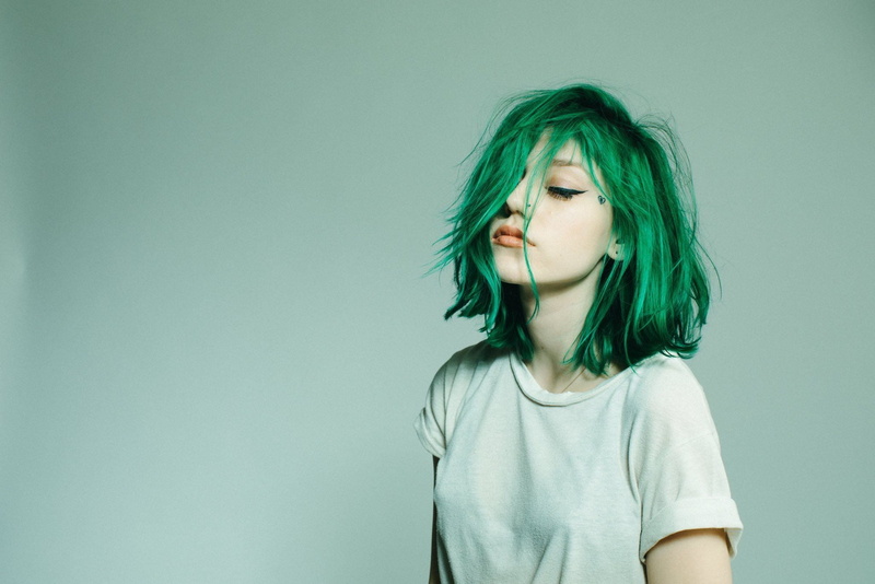tattoo, eyelashes, 1080P, hair in face, skinny, lipstick, short hair, shirt, model, young woman, white t-shirt, white clothing, green hair, makeup, women