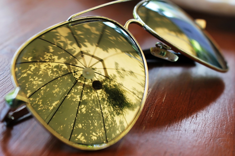 eyesight, eyeglasses, glasses, glass - material, table, protection, nobody, vacation, selective focus, tropical, abstract, umbrella, transparent, indoors