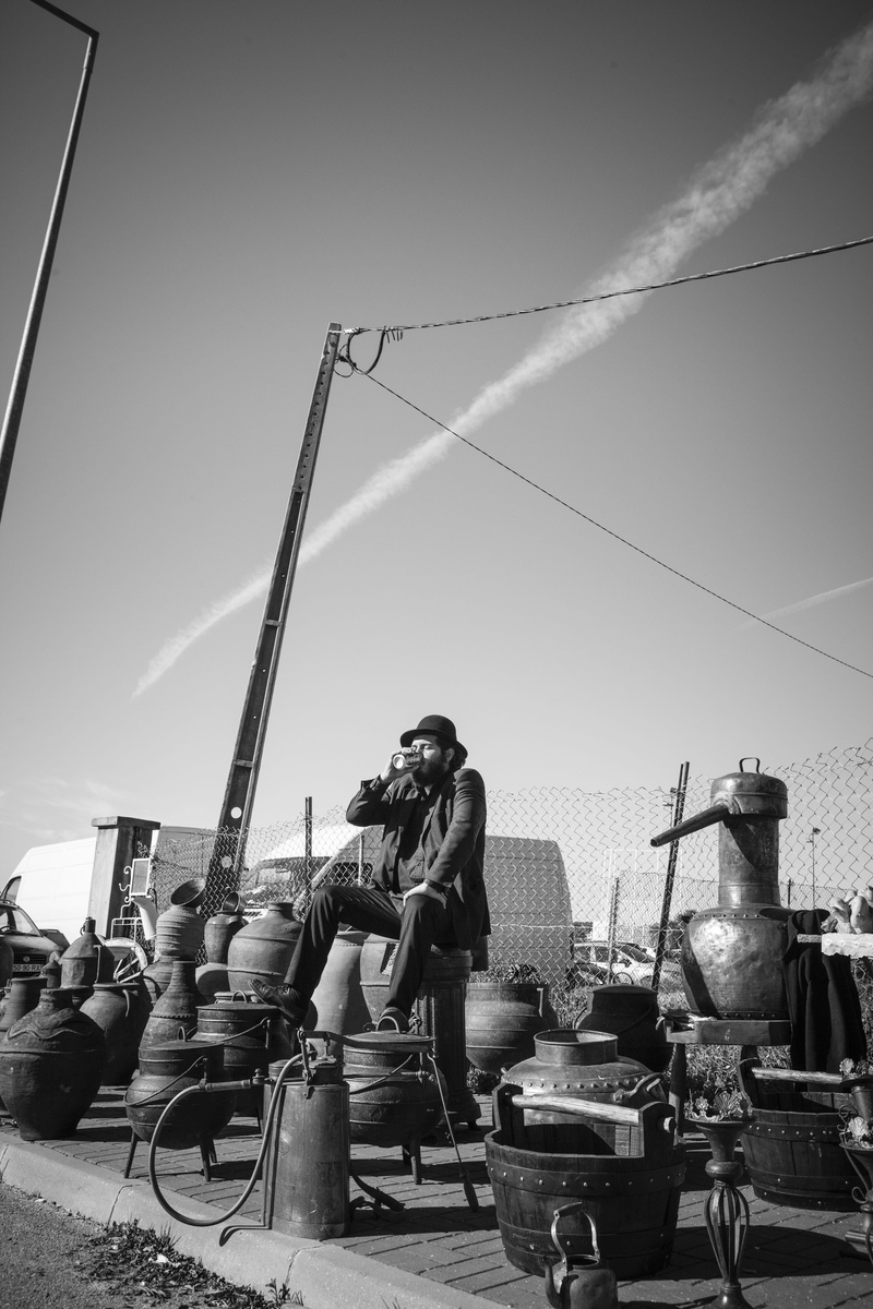 built structure, 5K, market, hat, mode of transportation, gypsy, land vehicle, statue, military, drink, men, art and craft, human representation, representation