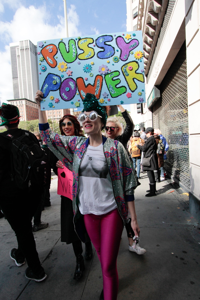 womens march la, real people, architecture, day, portrait, leisure activity, 2017, females, people, incidental people, protest, adult, march, built structure
