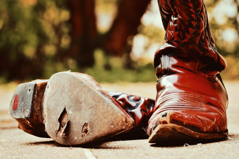 old, nature, Leather, pair, Cowboy Boots, close-up, lifestyles, 2K, day, boots, one person, no people, sunlight, focus on foreground, leather boots, real people