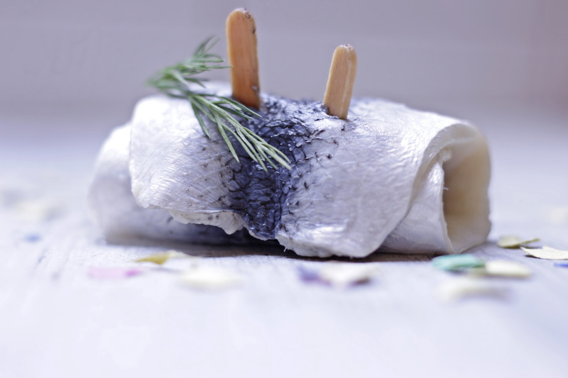 rolled up, wellbeing, sweet food, 5K, still life, hangover breakfast, katerstimmung, studio shot, of bones, finger food, flaps of herring, sour, dessert