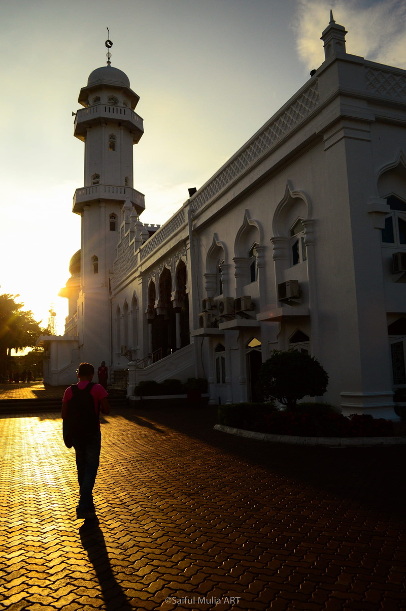 building, belief, nature, sky, beside, place of worship, white, sunset, heritage, building exterior, built structure, religious, standing, religion, city