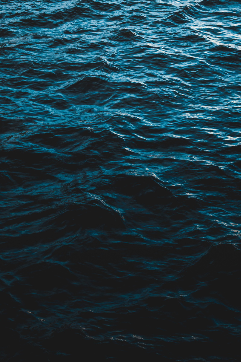 calm, blue water, sea, light - Natural Phenomenon, canal, textured, minimalistic, backgrounds, 4K, ovean, wafe, dark, lake, water texture, river, reflection