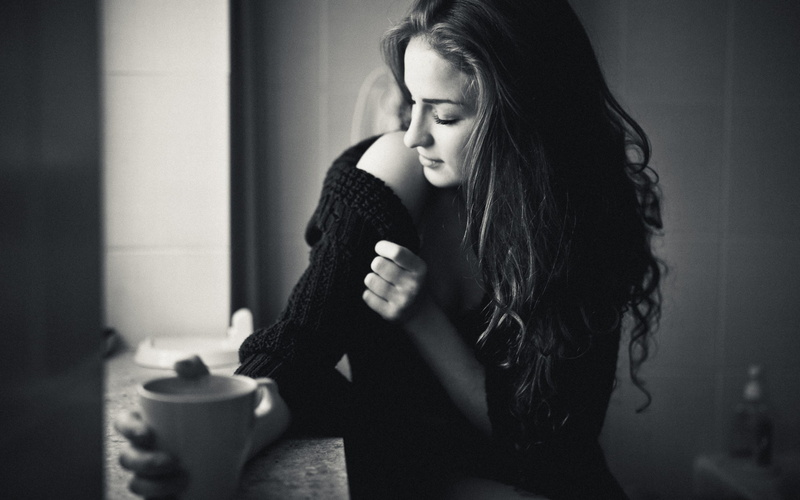 waist up, cup, teenager, lifestyles, hair, hairstyle, indoors, sadness, adult, young women, drinking, beautiful woman, long hair, focus on foreground, young adult