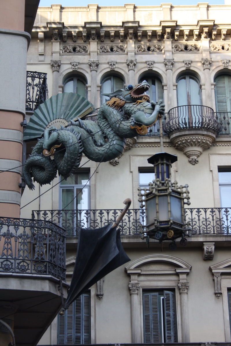 architecture, spain, day, sculpture, 4K, window, craft, city, travel destinations, outdoors, art and craft, statue, casa bruno cuadros, animal representation