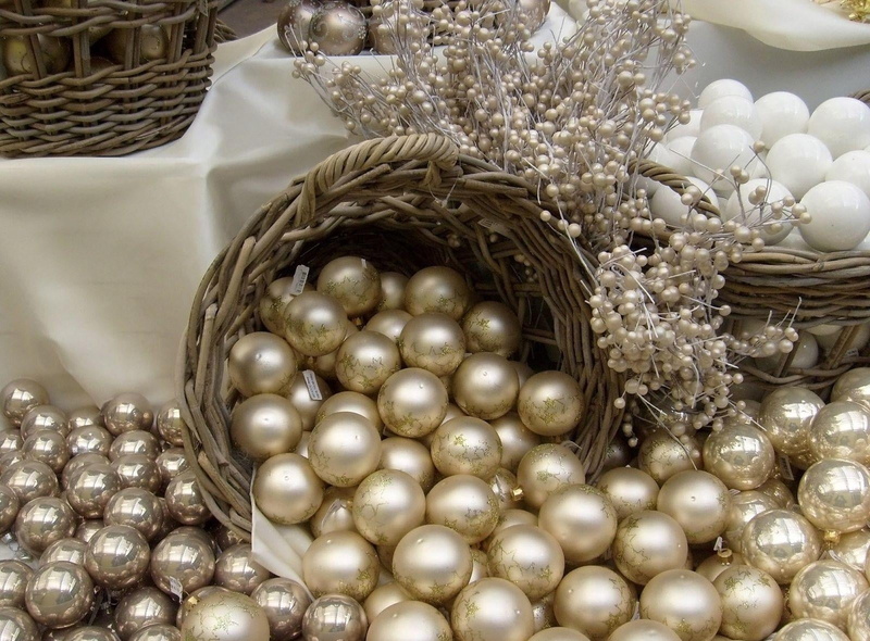 elegance, ornate, easter, christmas decoration, jewelry, luxury, lots, decoration, lot, pearl Jewelry, gold Colored, container, sphere, decor, white, christmas Ornament