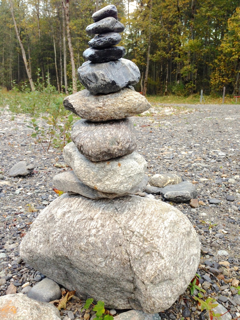 layer, balance, rock, hiking, stone - object, rock - object, mountains, nature, solid, field, tranquility, tree, stack, art, 2K, river bed, rest, focus on foreground