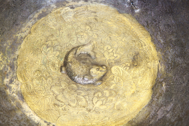 ornaments, animal wildlife, Shell, art from asia, creativity, carving - craft product, human representation, one animal, archaeology, gilded, 4K, indoors