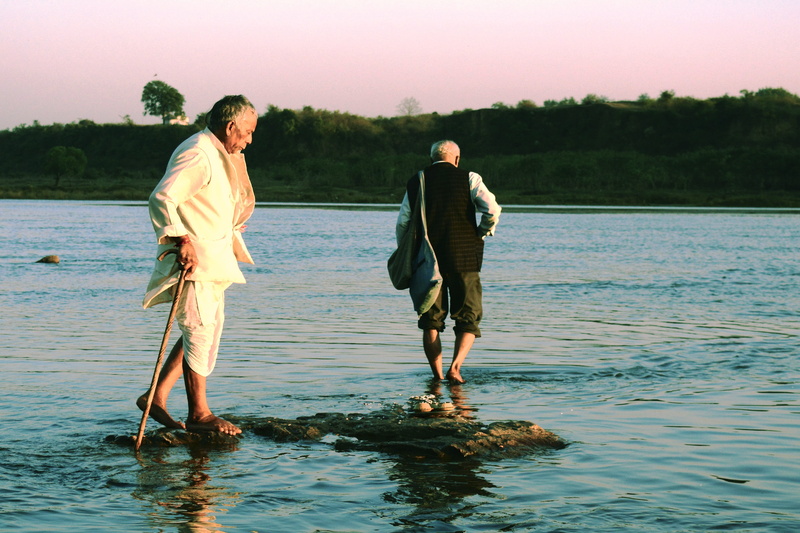 day, devotion, outdoors, standing, worship, 4K, full length, casual clothing, beach, faith, divine, lake, emotion, prayer, religion, people, adult, nature