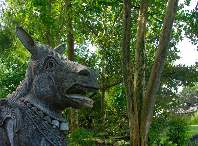 sculpture, 2K, no people, green color, craft, statue, day, growth, animal, bali, animal themes, representation, nature, animal wildlife, animal head, statues