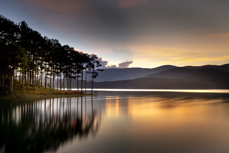 beauty in nature, landscape, non-urban scene, idyllic, reflection, beautiful, dawn, body, tranquility, scenics - nature, waterfront, mountain, sea, sky