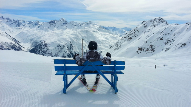 seat, landscape, ski, ski driver, davos, 2K, winter sport, full length, ice, people, place, sun, daytime, swiss alps, snow, skiing, human, front, scenics - nature
