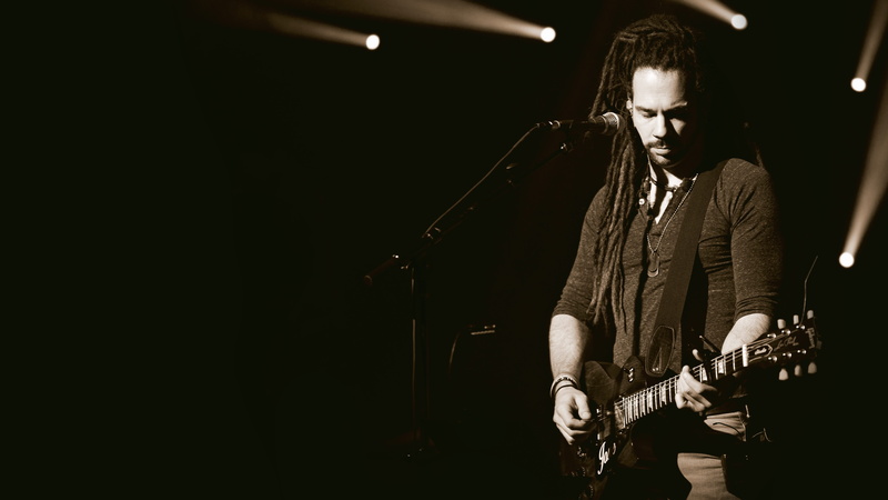 indoors, festival, musical instrument, input device, musical equipment, guitarist, pop, pop musician, electric guitar, 5K, adult, skill, music, stringed instrument