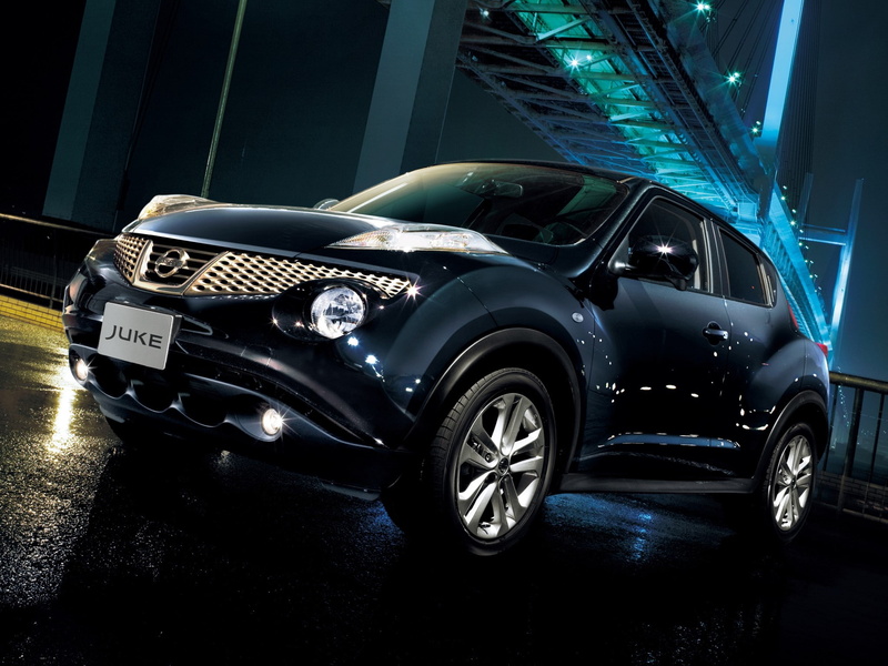 motor vehicle, building exterior, stationary, Black, vintage car, built structure, Nissan, mode of transportation, 1080P, luxury, no people, outdoors