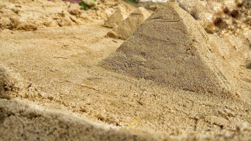 selective focus, tranquility, rough, land, sunlight, full frame, desert, brown, pattern, pyramid, beach, landscape, close-up, nature, outdoors, textured