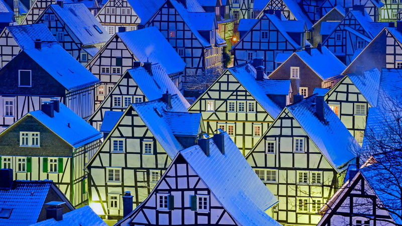 Freudenberg, North Rhine-Westphalia, roof, Windows, home, lights, Germany, winter, the evening, 1080P