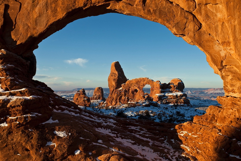 day, arches national park, landscape, solid, outdoors, clouds, tranquility, natural arch, arch, sandstone, scenics - nature, formation, indoors, travel destinations