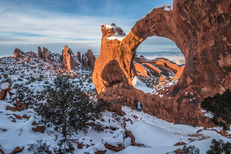view, tranquility, rock - object, scenic, mountain, beauty in nature, snow, arch, usa, winter, utah, america, sandstone, landscape, scenery, solid, stone