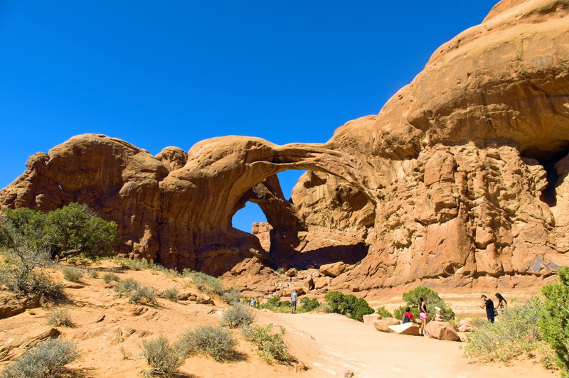 outdoors, tranquility, scenery, america, desert, utah, arch, climate, nature, eroded, beauty in nature, arches, travel destinations, formation, natural