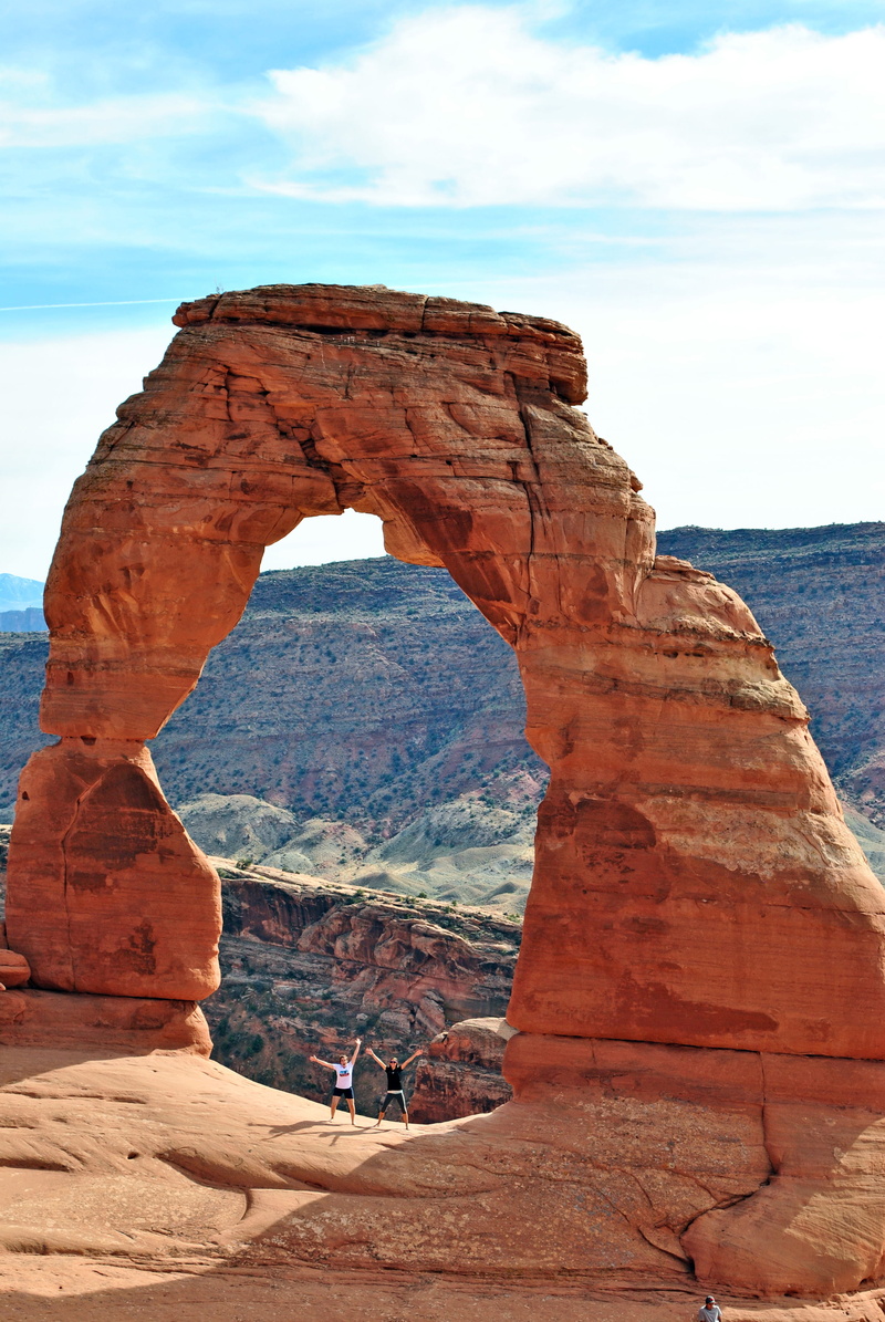 sky, day, physical geography, nature, rock - object, arch, outdoors, tranquility, arid climate, 4K, moab, no people, solid, geology, beauty in nature