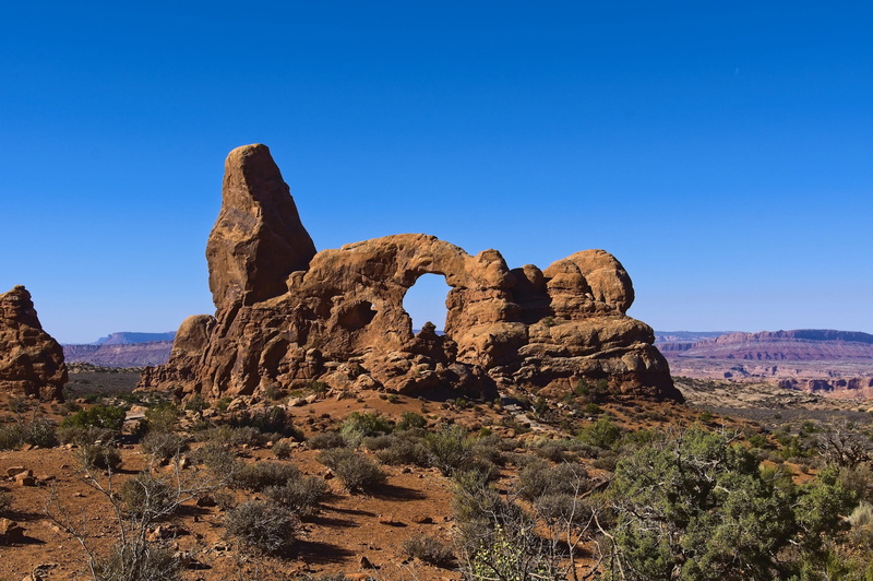 turret arch, solid, nature, rock formation, outdoors, tranquility, beauty in nature, rock - object, stone, natural arch, no people, physical geography