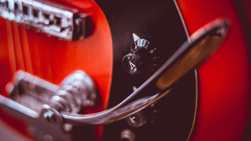 bar, musical instrument, music, 5K, musician, selective, cable, focus, stage, man made object, equipment, no people, selective focus, stage - performance space
