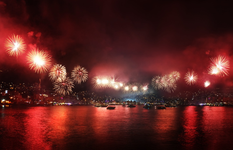 firework, clouds, sea, water, illuminated, city, motion, fireworks, new years eve, 4K, explosions, smoke - physical structure, city at night, nature, scene