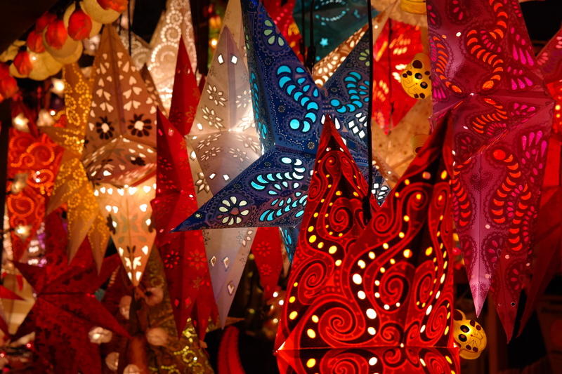 cultures, variation, christmas market, ornate, seem, sales stand, holiday, poinsettia, retail display, red, focus on foreground, stall, market, hanging