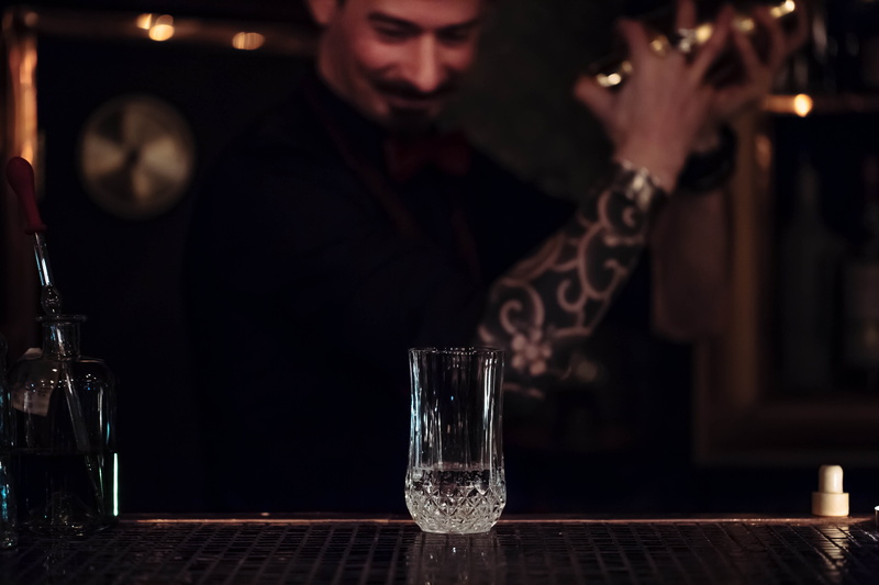 beer, mug, food and drink, bartender, drinking, holding, front view, bar counter, refreshment, alcohol, focus on foreground, drinking glass, front, glass