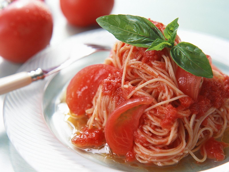 food And Drink, tomato, vegetarian Food, pasta, spice, red, spaghetti, ready-to-eat, savory Sauce, leaf, garnish, close-up, mint leaf - culinary, crockery