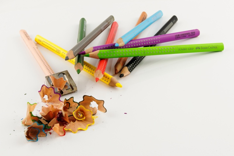 white, copy space, sharp, 2K, colour pencils, pointed, pens, colored pencils, color, close-up, white background, school, spitzer, colorful, children, pencil shavings