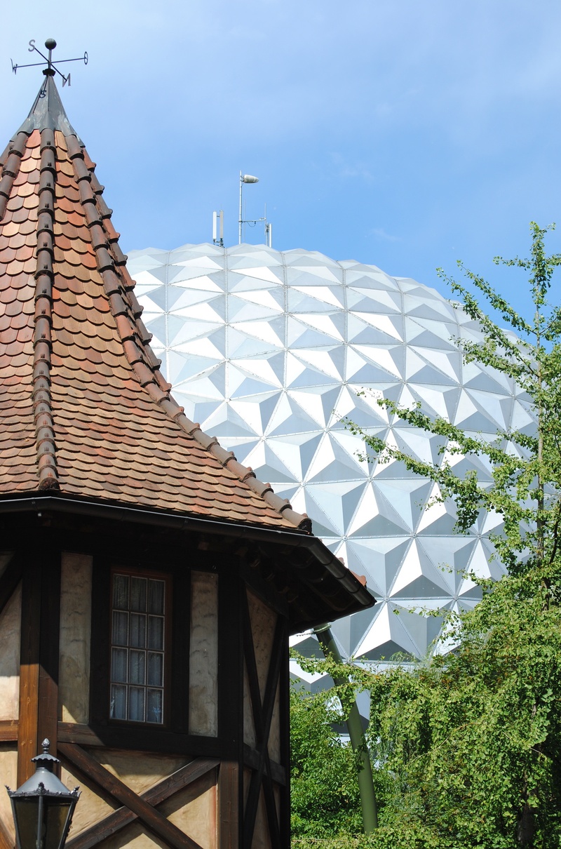 europa park, outdoors, 2K, sunlight, building exterior, spirituality, eurosat, roof tile, nature, built structure, religion, spire, roof, contrast, no people