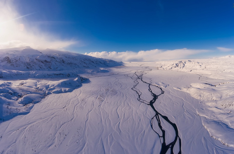 ice, white color, countryside, glacier, non-urban scene, vista, stream, idyllic, cloud - sky, clear, cold, blue, frozen, cold temperature, nature, mountain