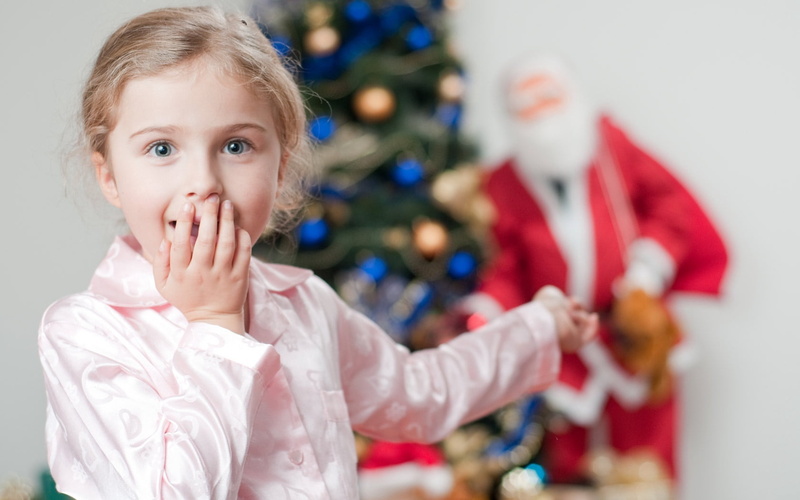 excitement, collared, one Person, caucasian Ethnicity, joy, elementary Age, human Face, christmas Present, christmas Decoration, cheerful, happiness, girls
