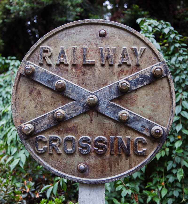 text, minute hand, no people, shape, old, formal garden, signage, geometric shape, circle, nature, communication, 4K, rusty, metal, western script, railway sign