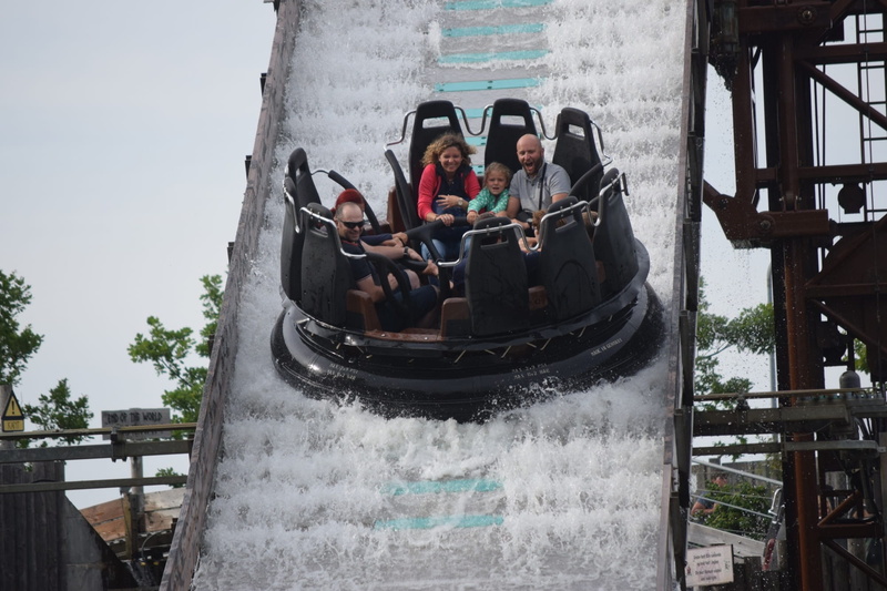 group of people, winter, portrait, water games, Games, people, young women, family, casual clothing, water park, sitting, day out, adult, Denmark, holidays