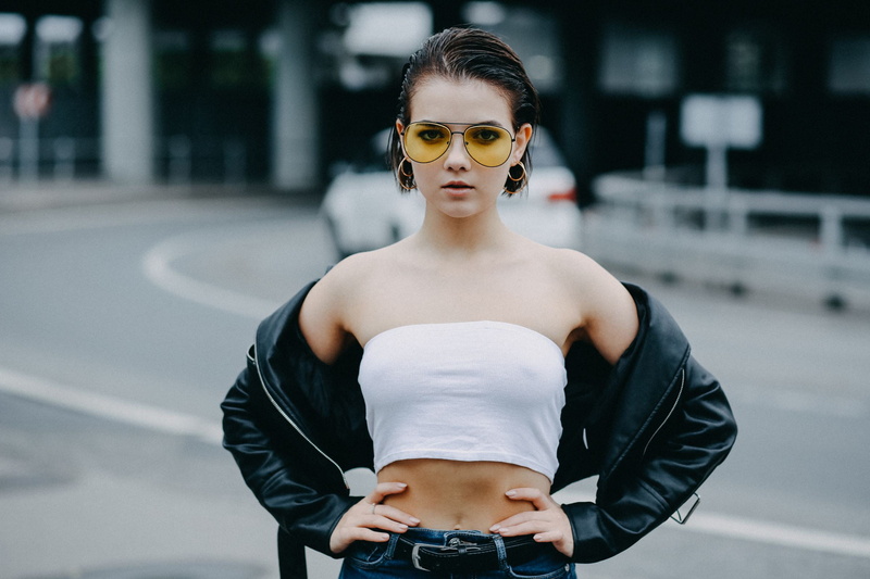 2K, portrait, jeans, short hair, hands on hips, tank top, belt, belly, bare shoulders, women, women with glasses, leather jackets, Victoria Sokolova, women