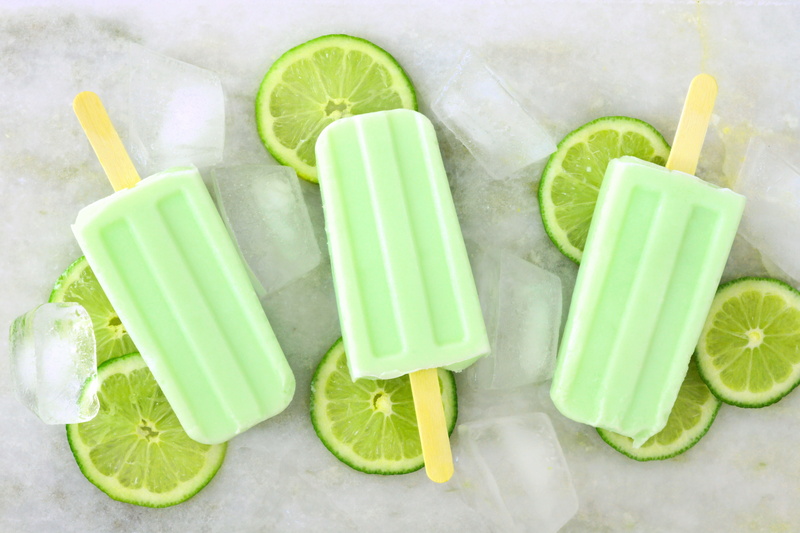 close-up, no people, mint leaf - culinary, food and drink, ice, slice, citrus fruit, frozen food, Food, indoors, flavored ice, group of objects, healthy eating