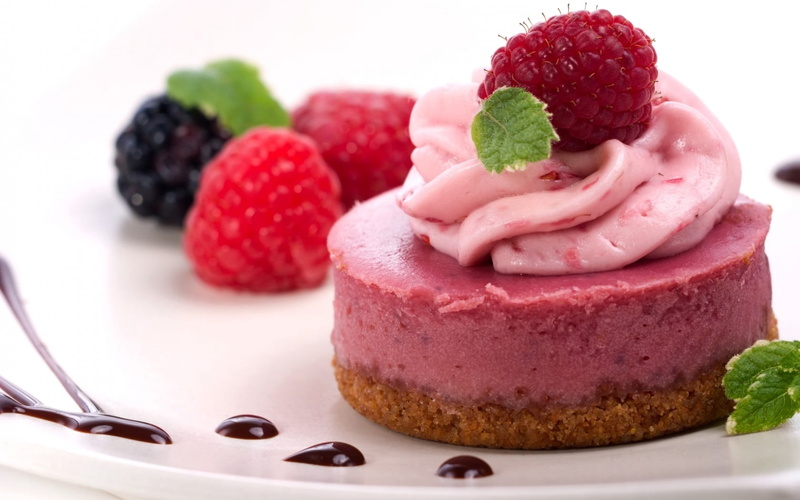 snack, chocolate, herb, freshness, berries, close-up, food, ice cream, fruit, sweet, no People, bakery, gourmet, homemade, ready-to-eat, berry Fruit, baked